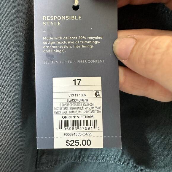 Universal thread mid rise, Bermuda shorts, very dark gray pockets plus size - Picture 5 of 10